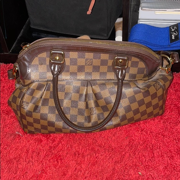 Louis Vuitton Bag - Picture 1 of 4